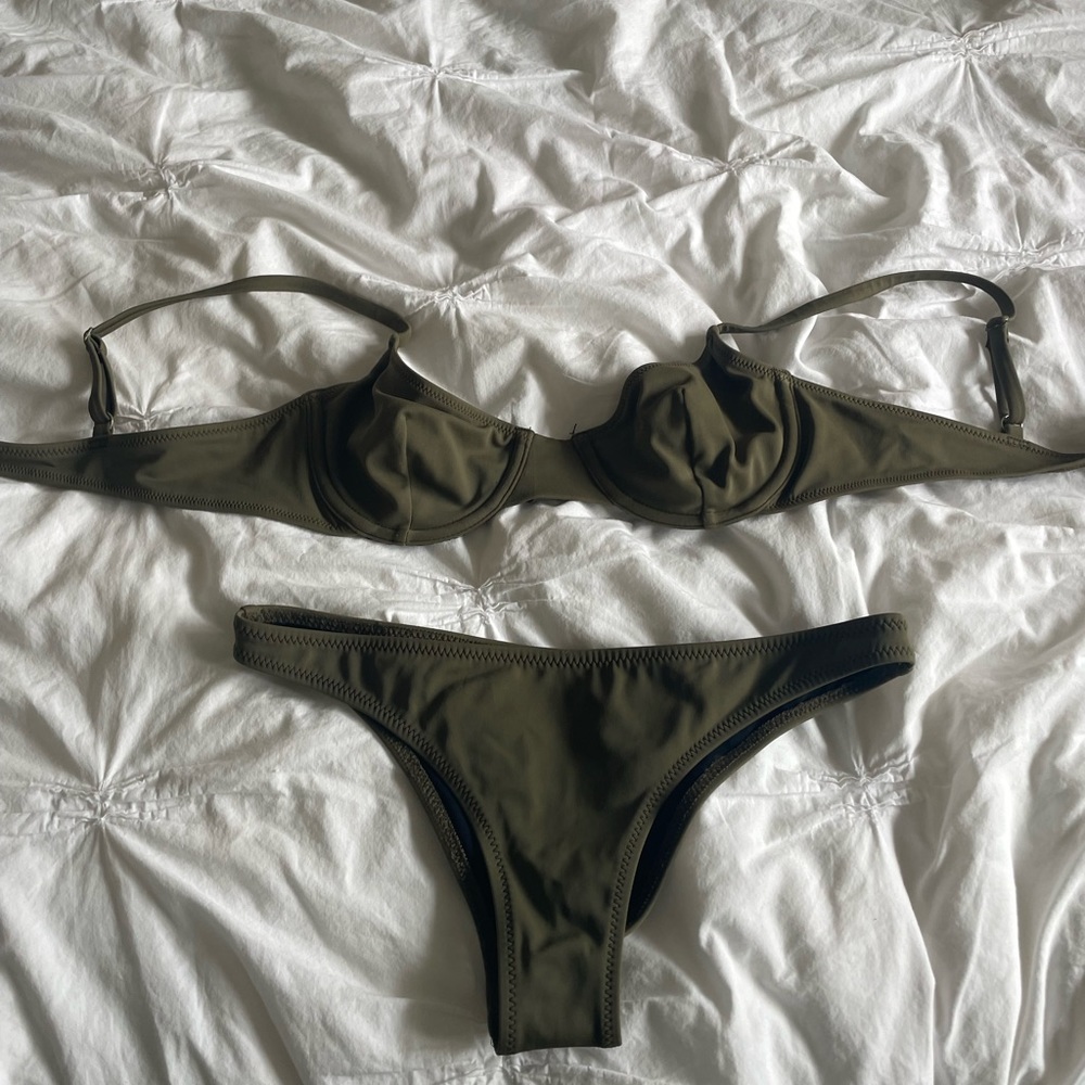 Solid and stripped bikini